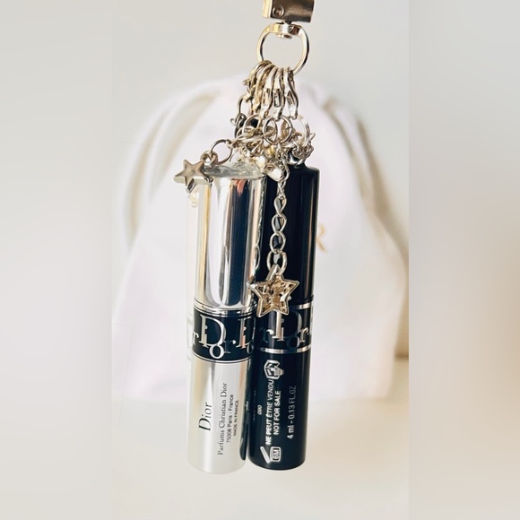 Dior Set of 2 Mini Mascara Keyfob Bag Charm Diorshow + Iconic Overcurl - Picture 2 of 15